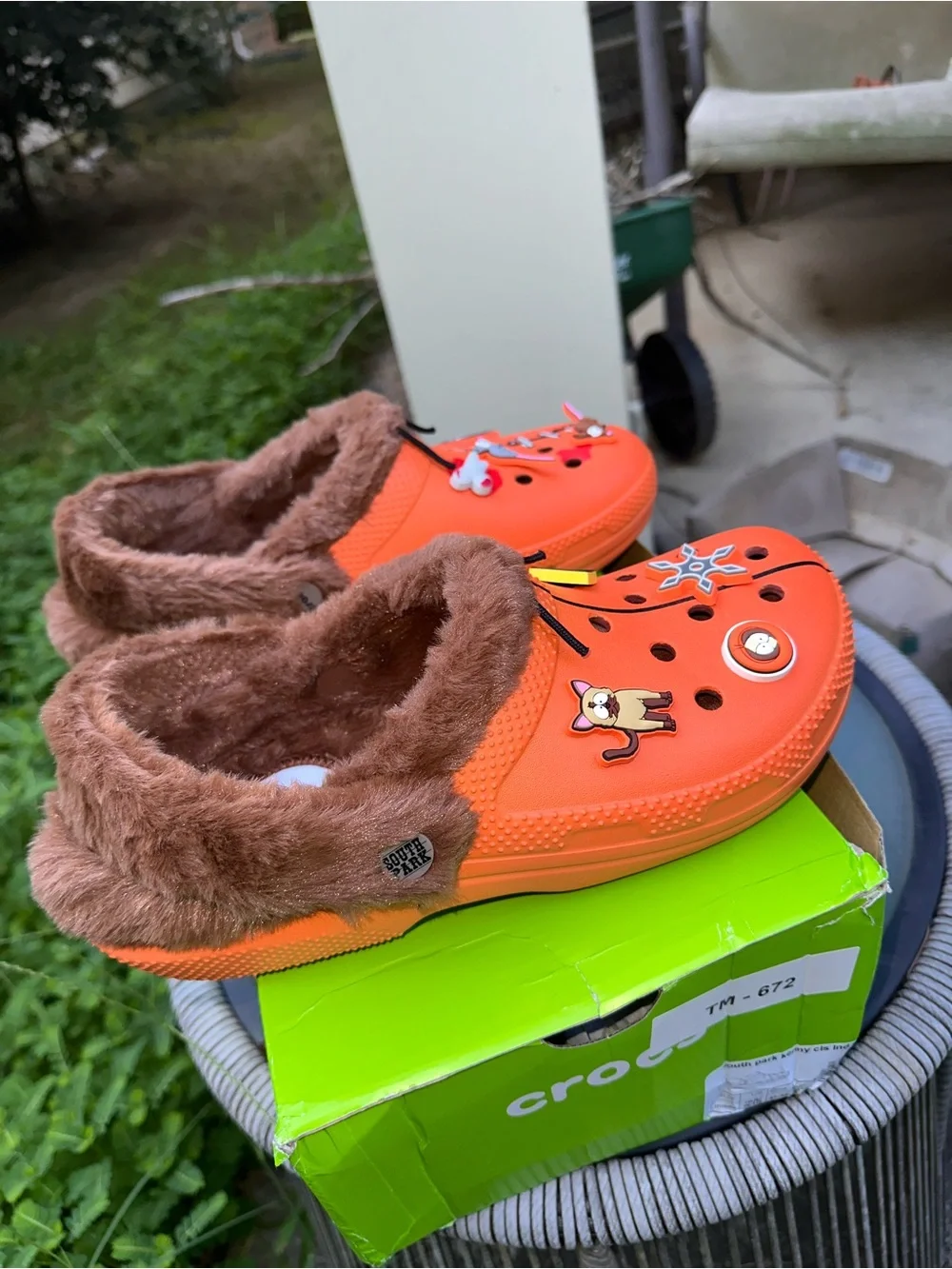 NWT. South Park Kenny Crocs lined with faux fur. Size m8/w10. EU 41-42.